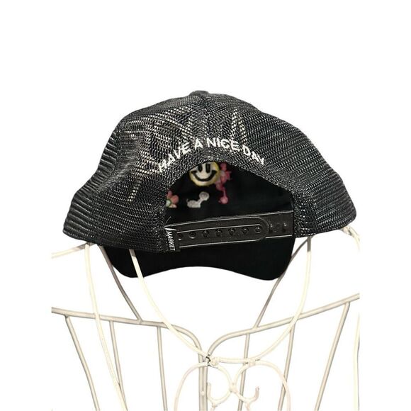 VERY NICE UNISEX Market X Smiley URBAN OUTFITTERS Exclusive Collage Trucker Hat - Picture 9 of 11